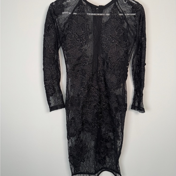 no . Dresses & Skirts - Chic Black Floral Lace Long Sleeve Dress